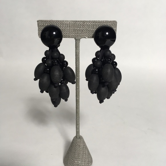 Black bead clip-on earrings - Picture 1 of 3